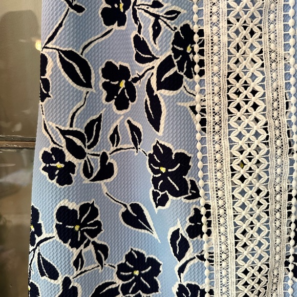 Eliza J Blue Sleeveless Dress - Picture 6 of 8